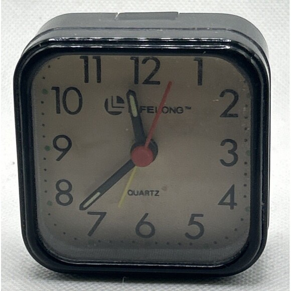 Mini Felong QUARTZ Travel Clock Alarm battery Operated 2-1/2" X 2-1/2" - Picture 1 of 3